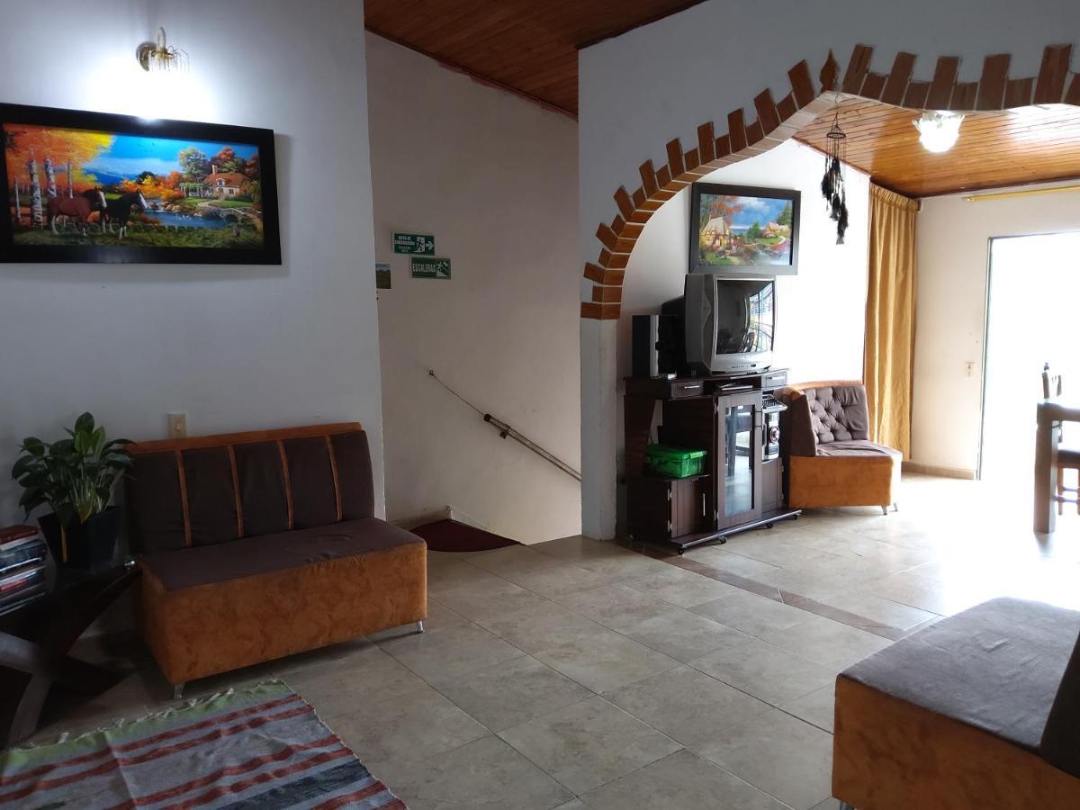 Apartament Artesanos Y Turistas Guatapé Zewnętrze zdjęcie